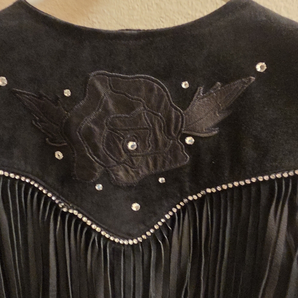 Lillie Rubin Black Fringe Vest - Picture 3 of 8